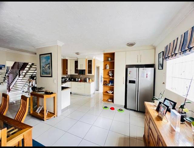 3 BEDROOM TOWNHOUSE FOR SALE IN EDEN GLEN